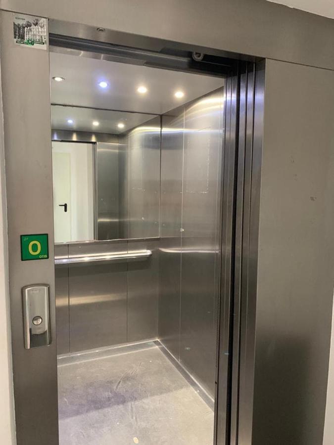 -Malagasunapts- Privateterrace Freeparking Pool Kültér fotó